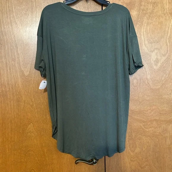 2 for 1 deal* NEW w/tags green short sleeve tee size L - Picture 5 of 5